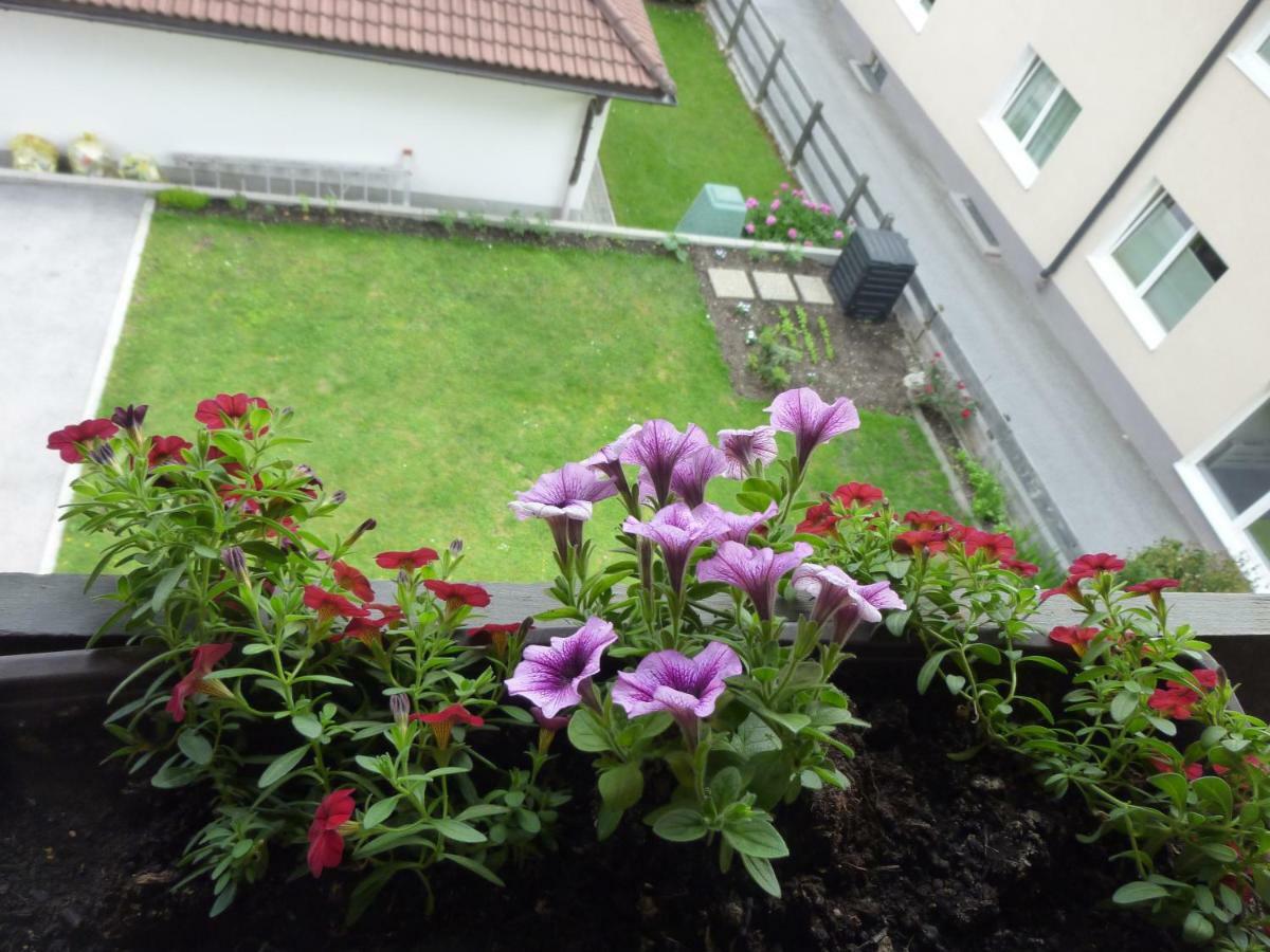 Pension Zu Hause Uttendorf Zewnętrze zdjęcie
